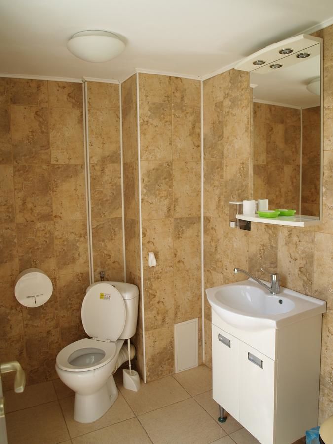 Гостевой дом Vila Nautica Костинешти-37